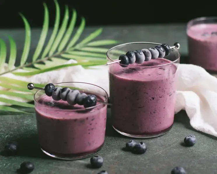 Green Tea Smoothie with Berries Recipe