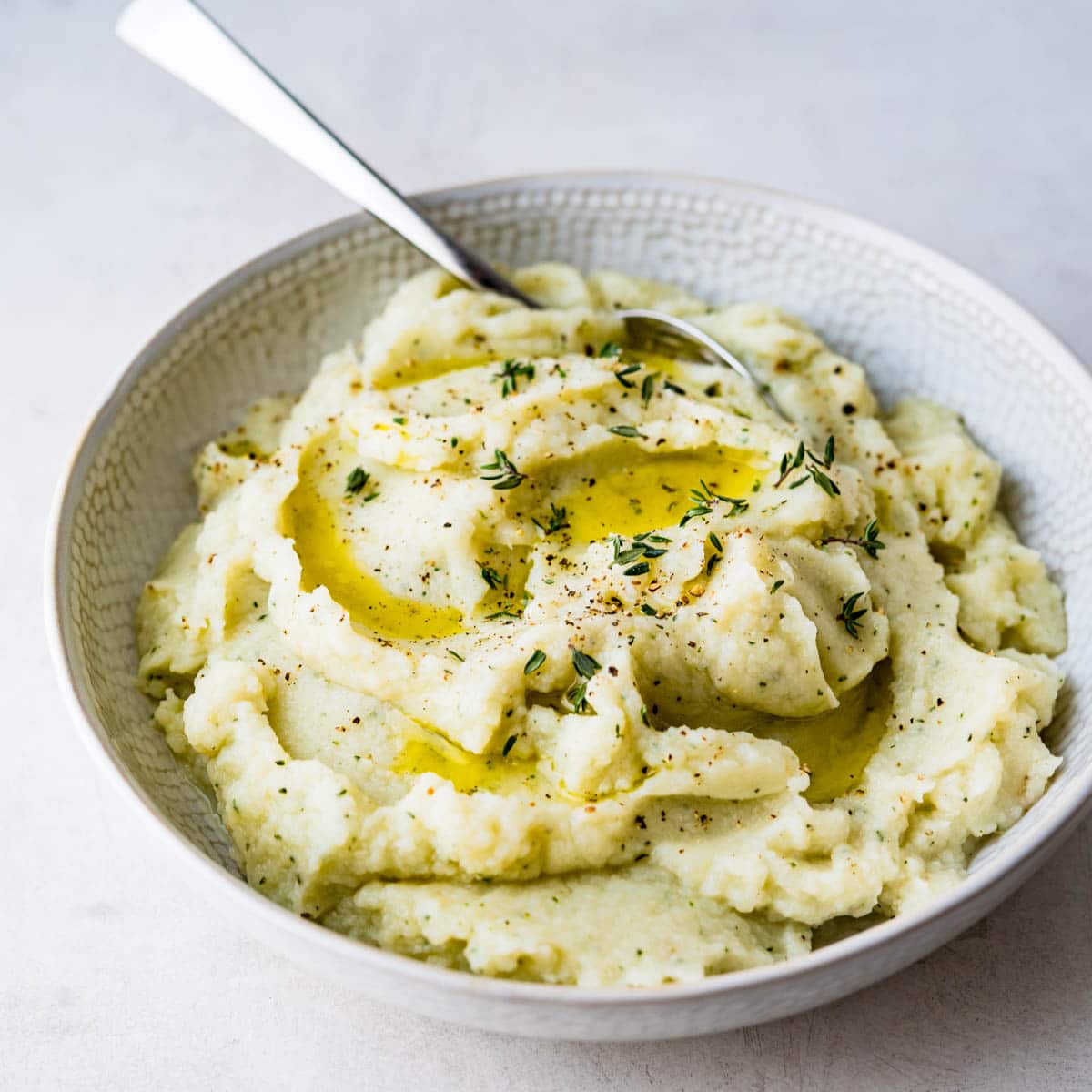 Cauliflower Mash with Roasted Garlic Recipe