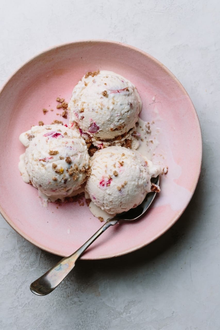 Rhubarb Crumble Ice Cream Recipe