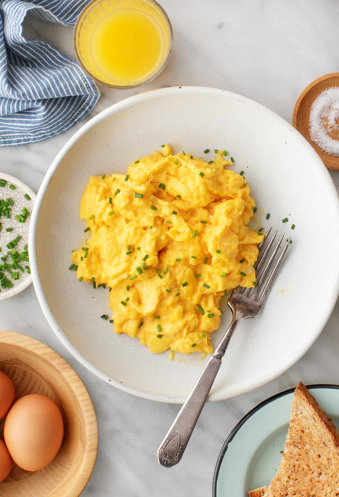 Simple Scrambled Eggs Recipe