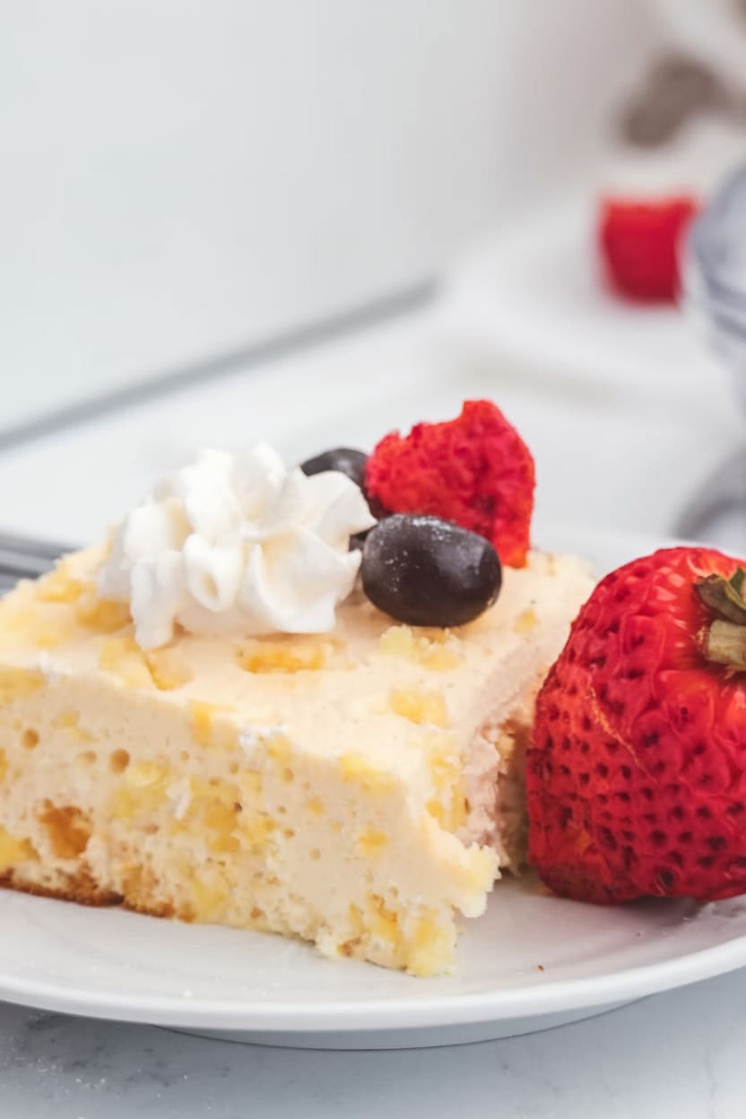 2-Ingredient Pineapple Angel Food Cake Recipe
