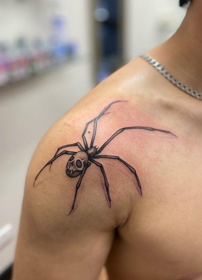 shoulder spider tattoo
