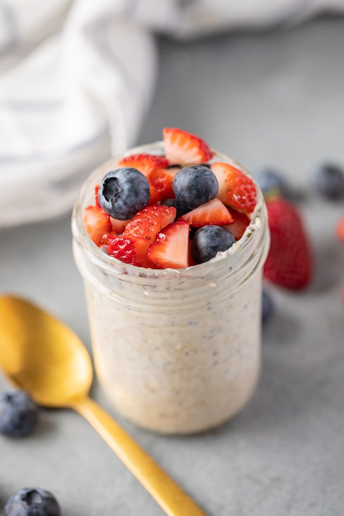 Overnight Oats with Berries Recipe