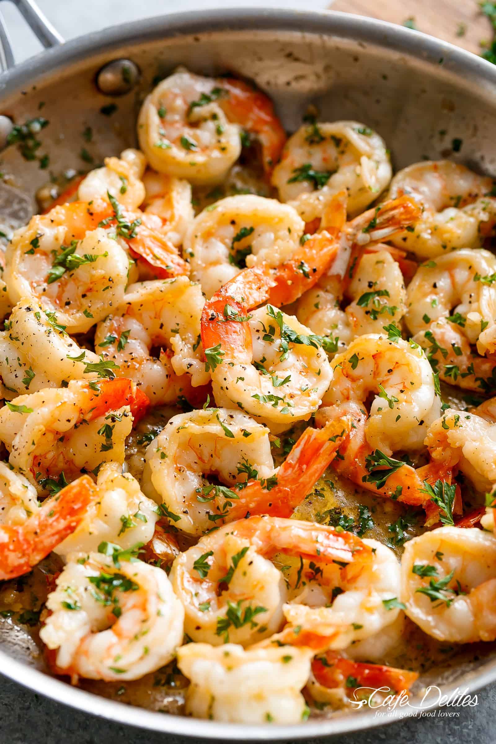 15-Minute Garlic Shrimp Scampi Recipe