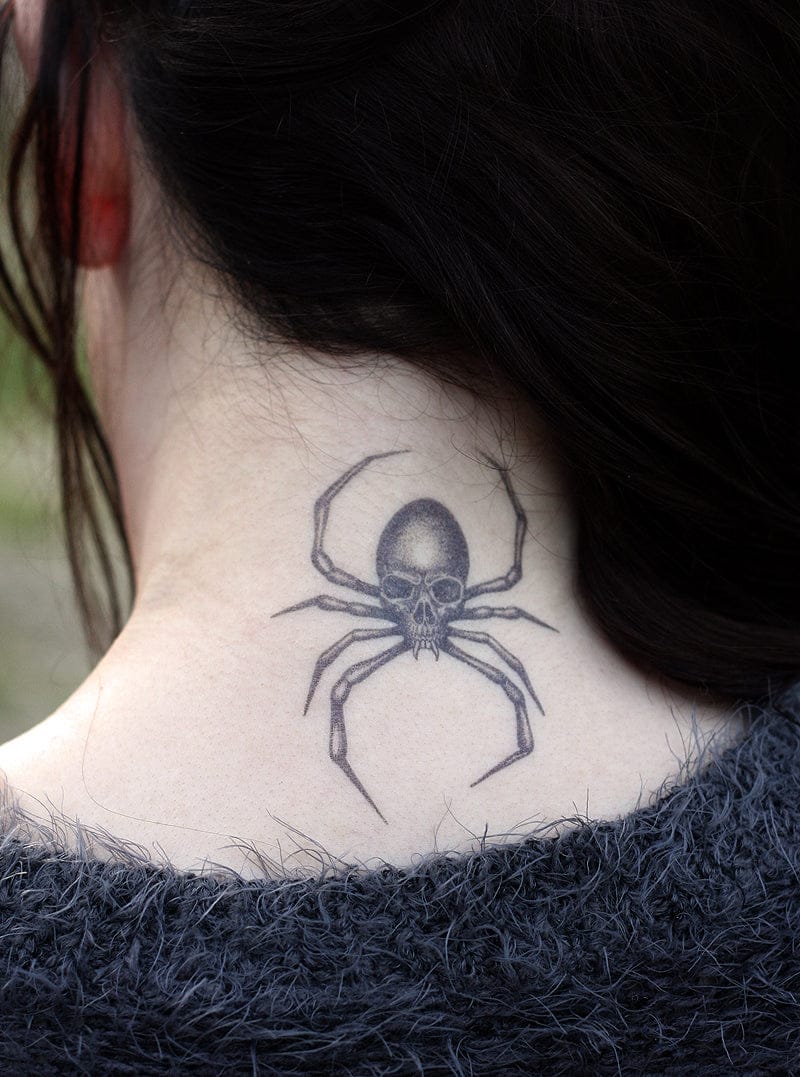 dotwork spider tattoo