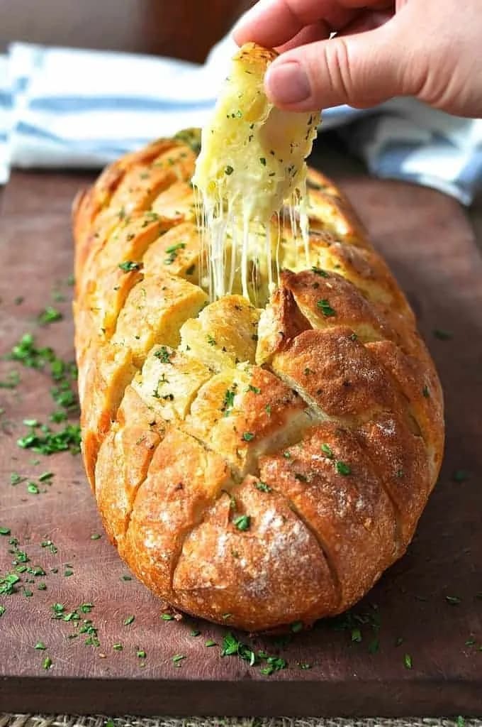 "Pull-Apart" Cheesy Garlic Bread
