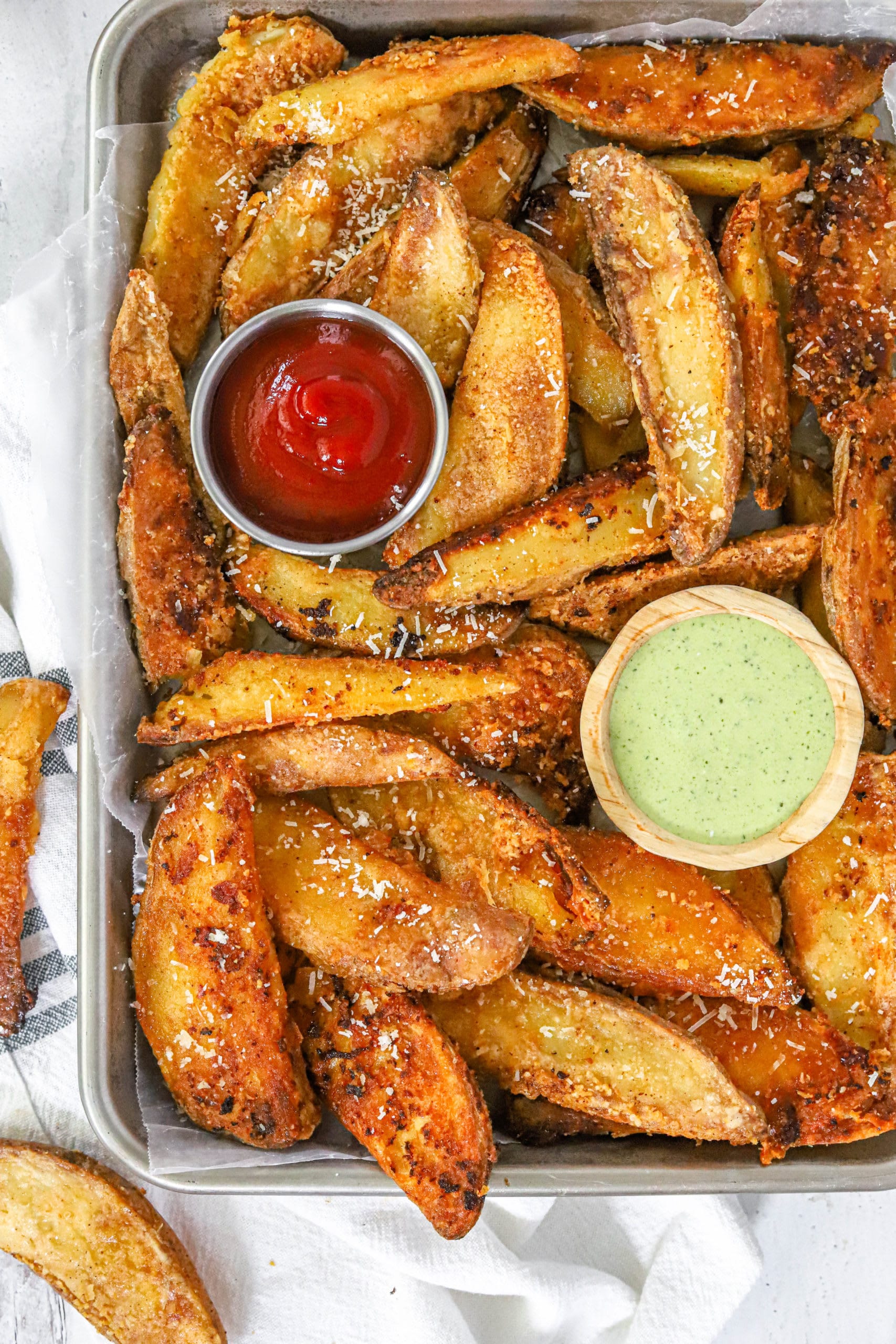 Crispy Baked Parmesan Potato Wedges