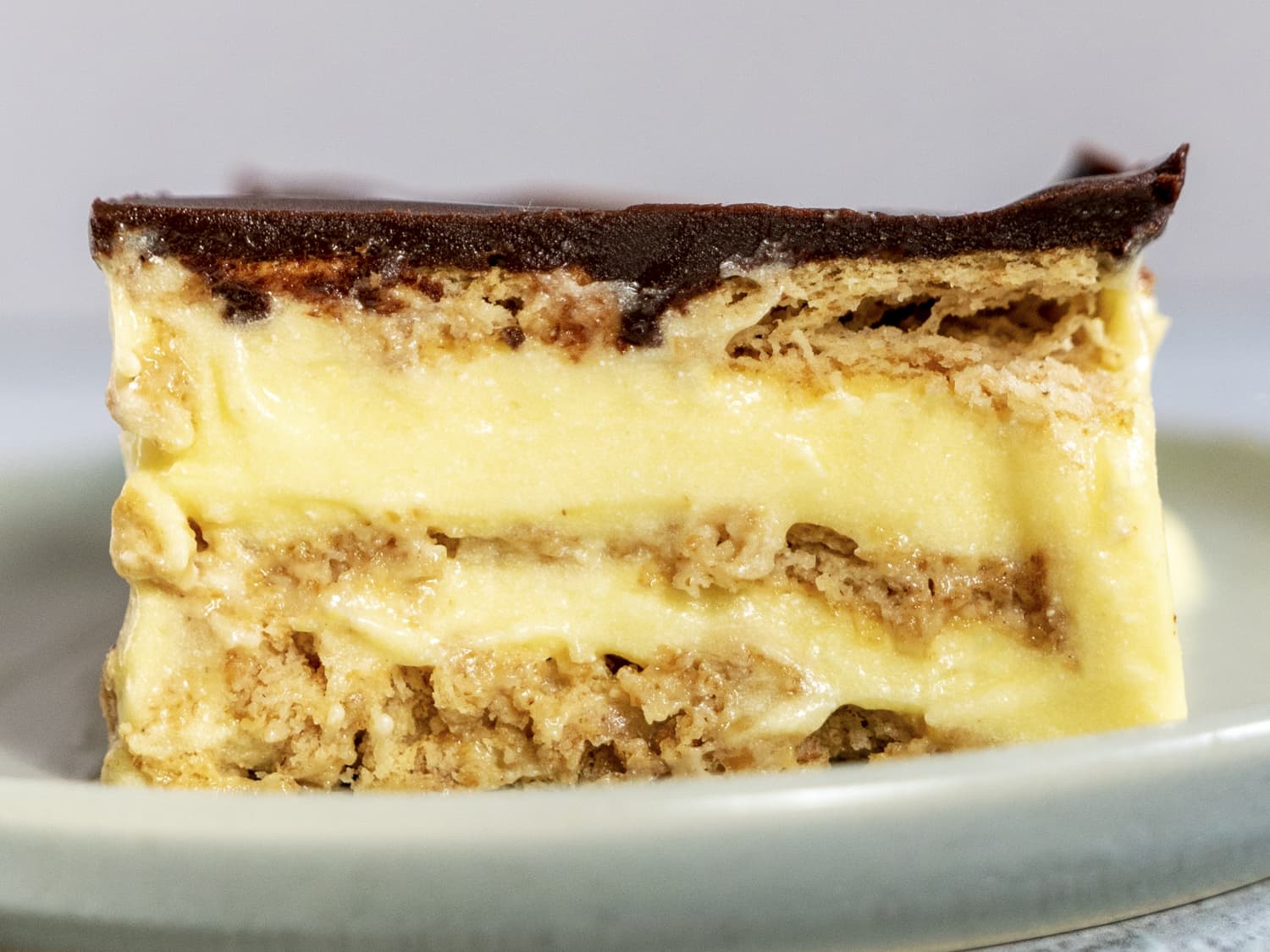 No-Bake Chocolate Eclair Cake