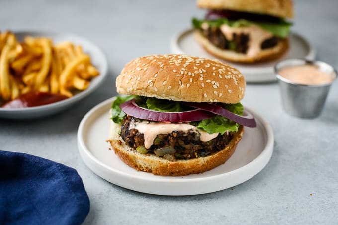Chipotle Black Bean Burgers