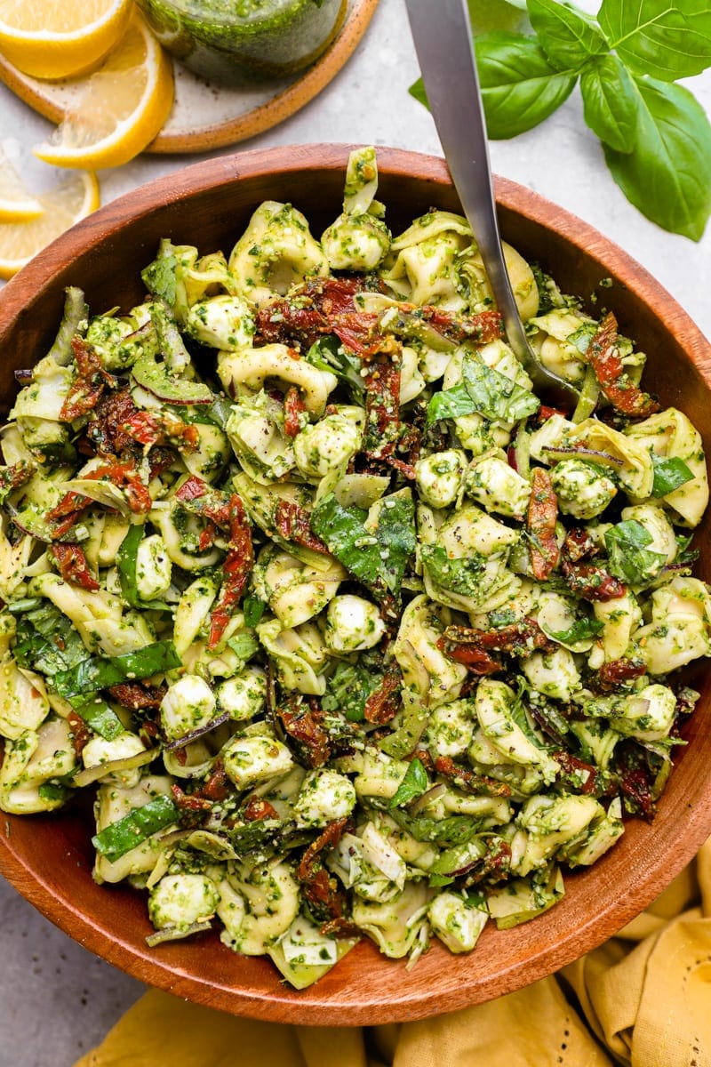 Easy Pesto Tortellini Pasta Salad