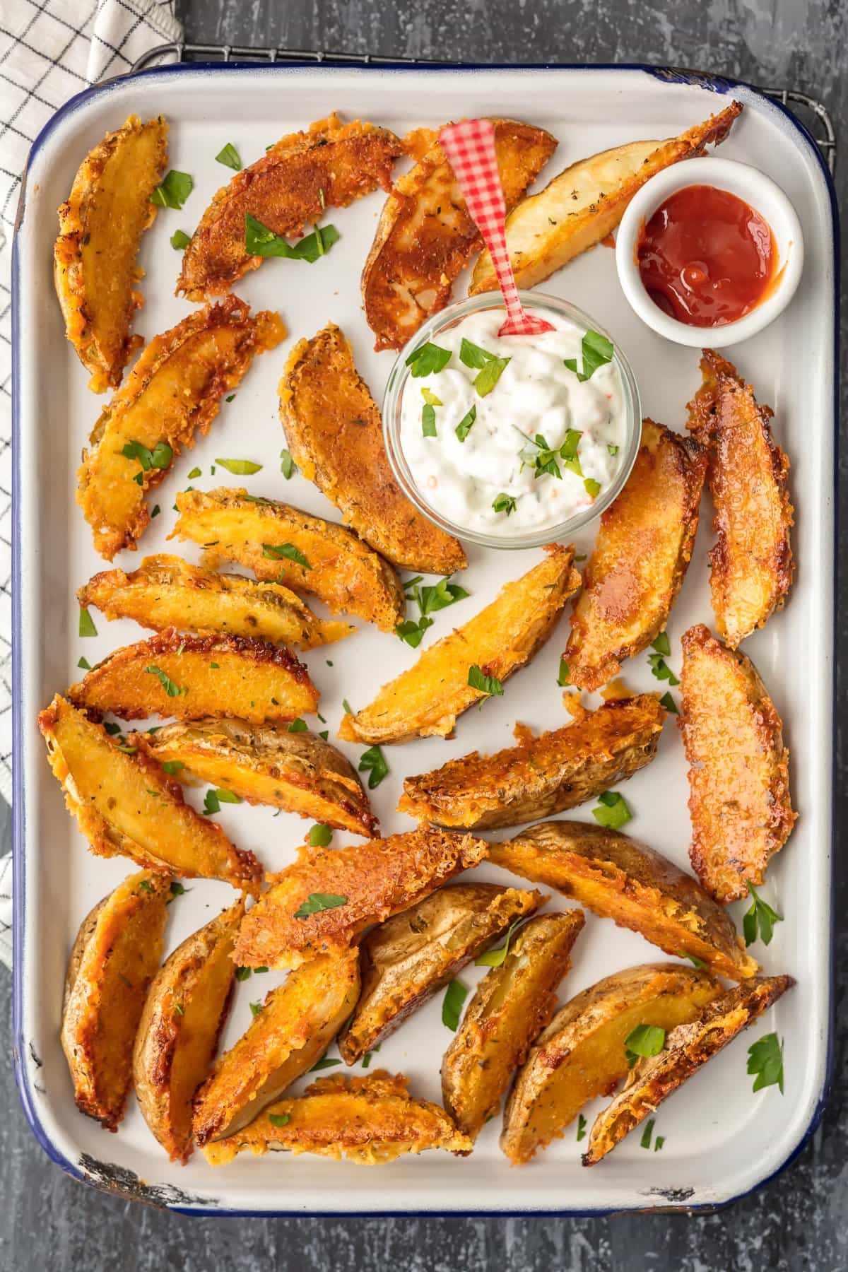 Crispy Baked Parmesan Potato Wedges