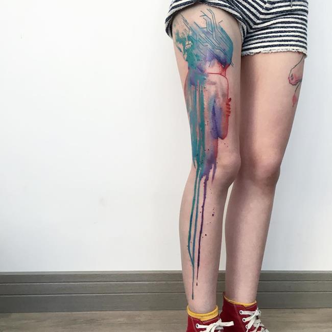 watercolor knee tattoo