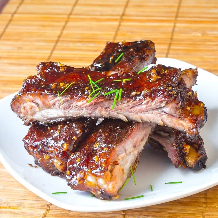 Sticky Garlic Ribs