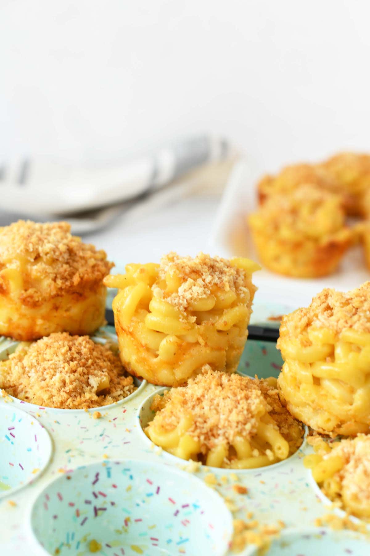 Mac & Cheese Muffins