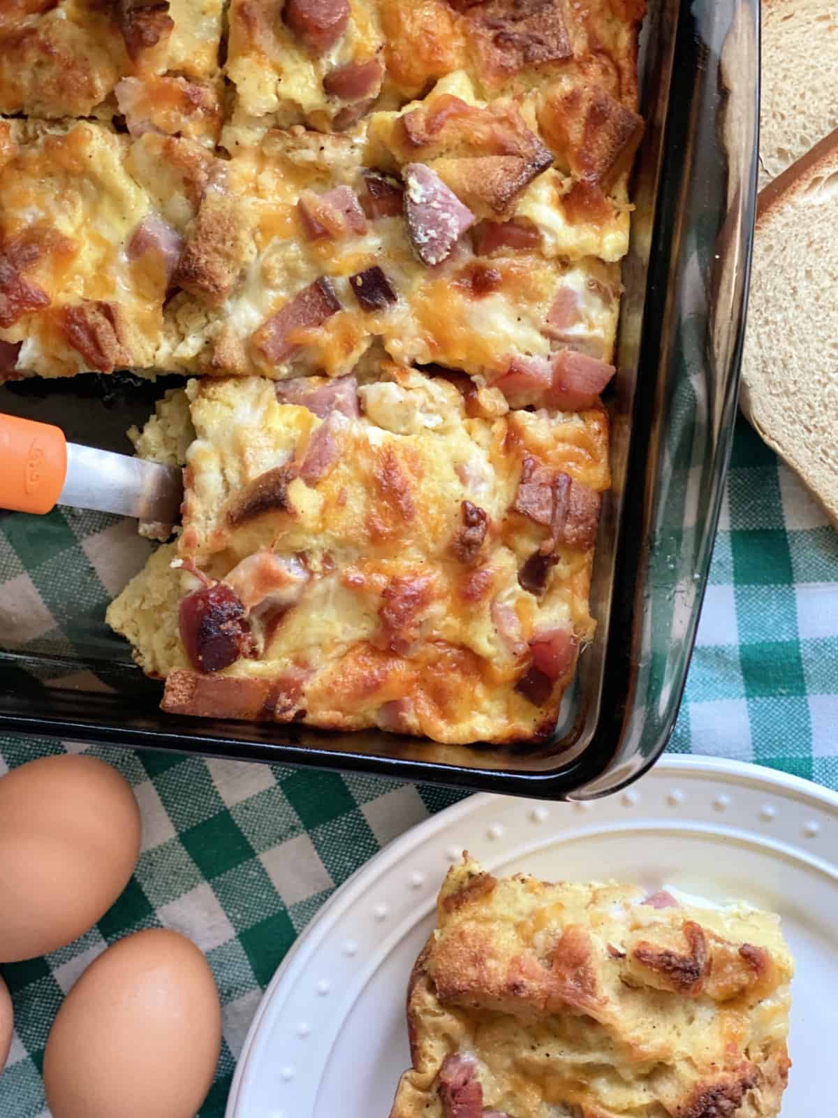 Ham & Egg Breakfast Casserole