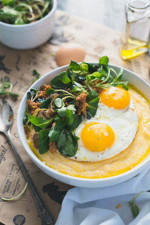 a hot breakfast with grits