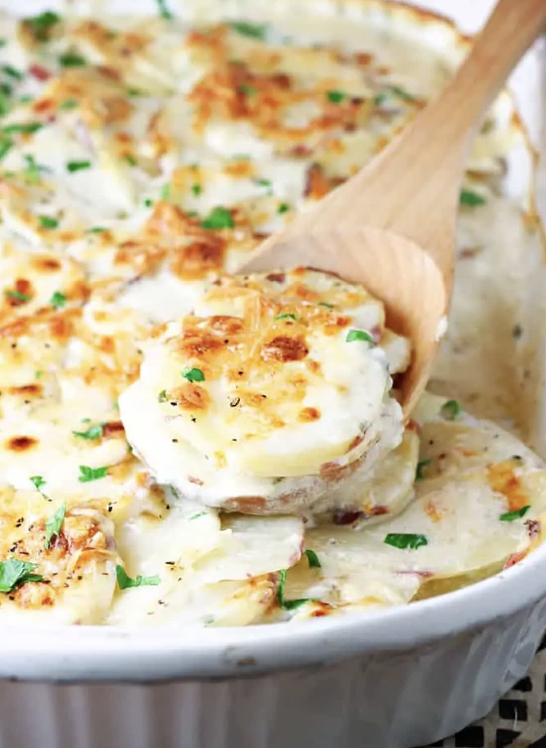 Classic Parmesan Scalloped Potatoes