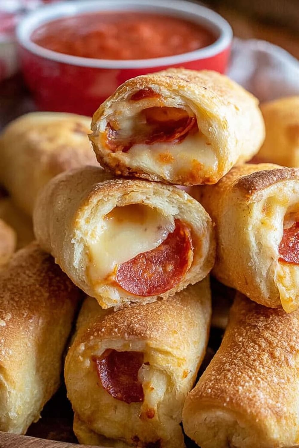 Easy Pepperoni Rolls