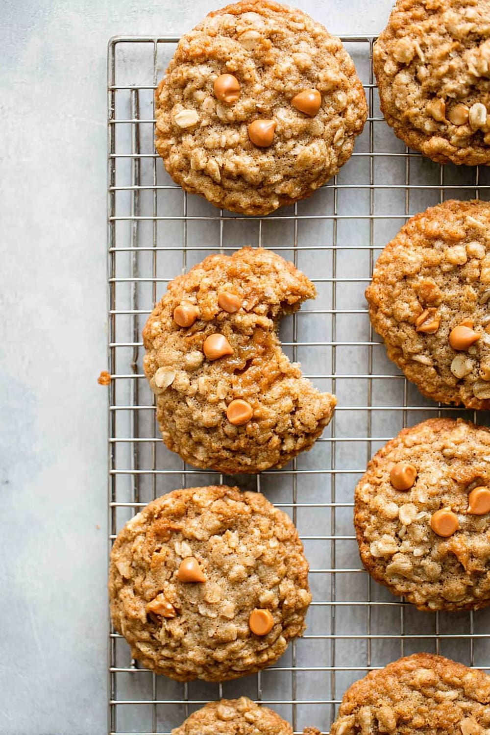 Soft & Chewy Oatmeal Scotchies