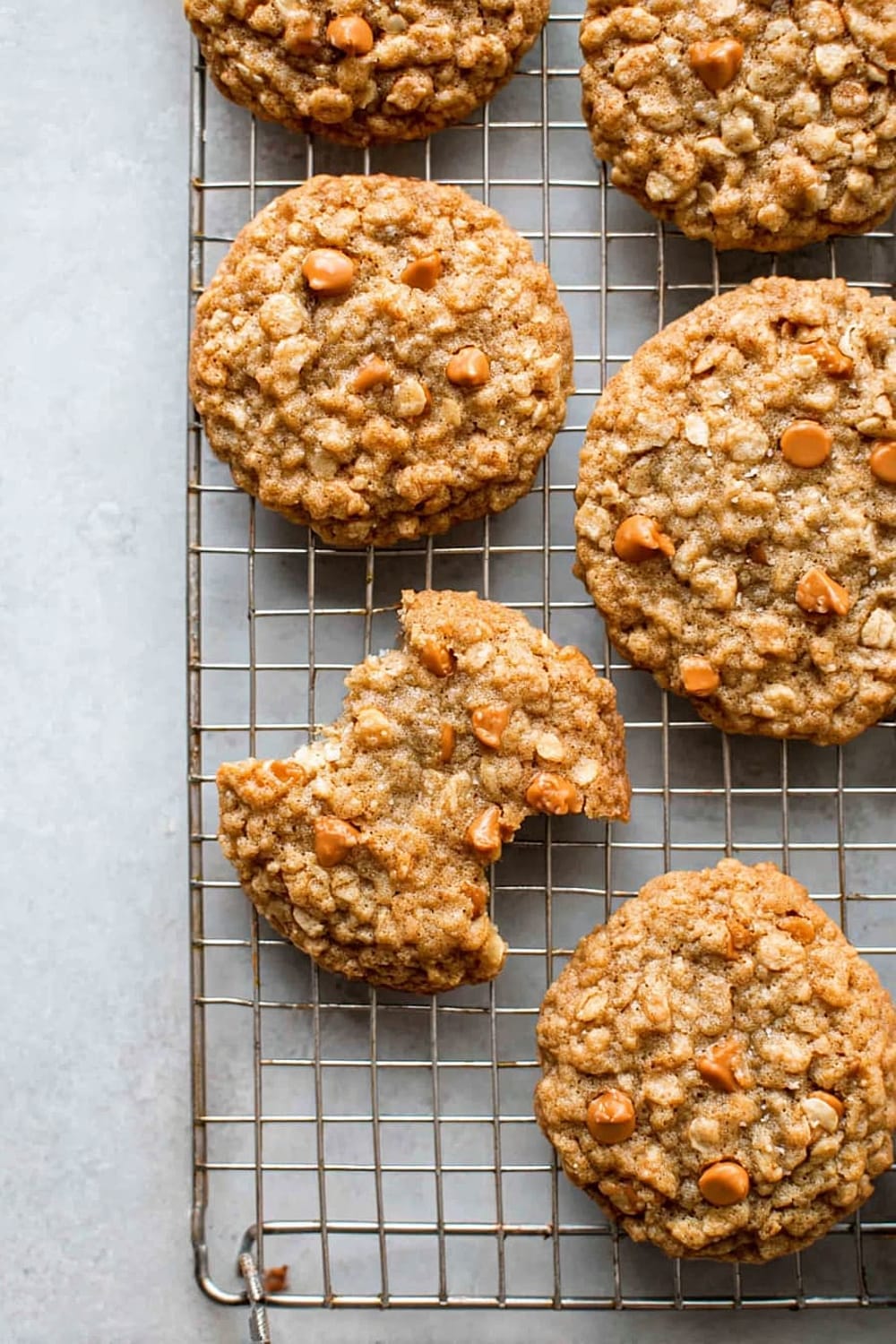 Soft & Chewy Oatmeal Scotchies