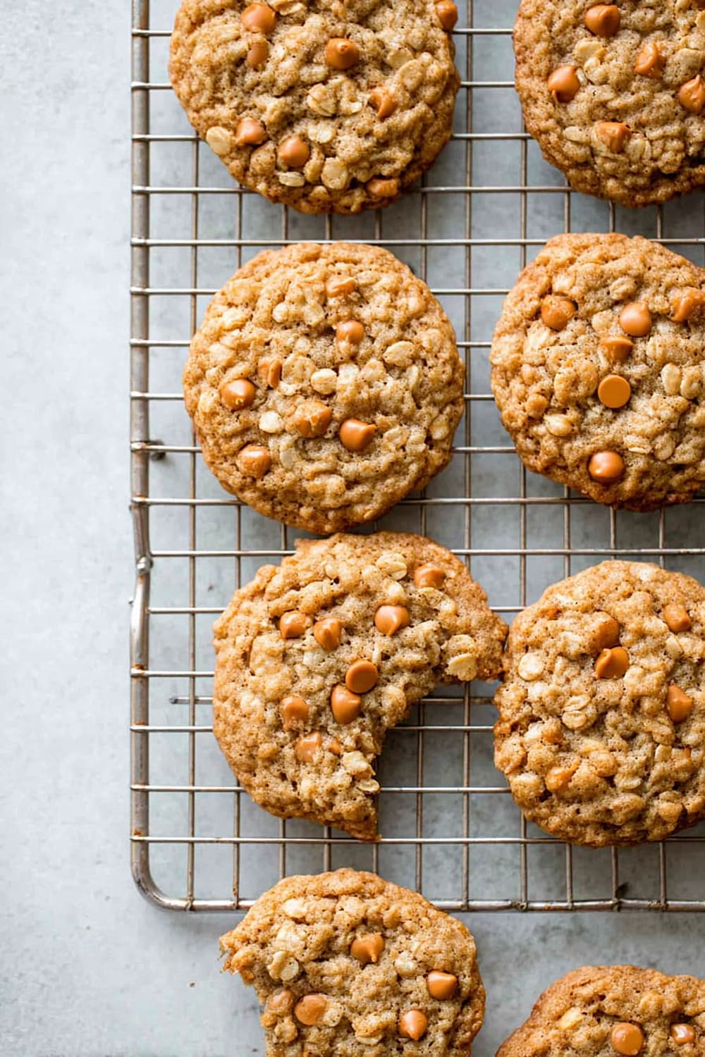 Soft & Chewy Oatmeal Scotchies