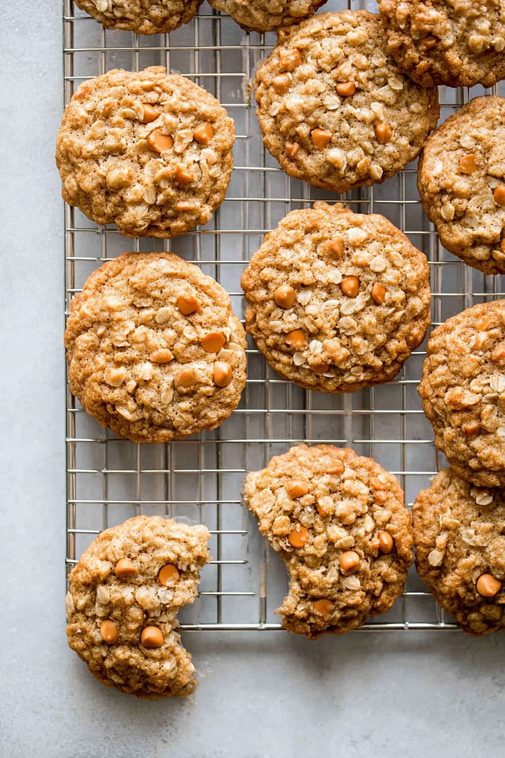 Soft & Chewy Oatmeal Scotchies