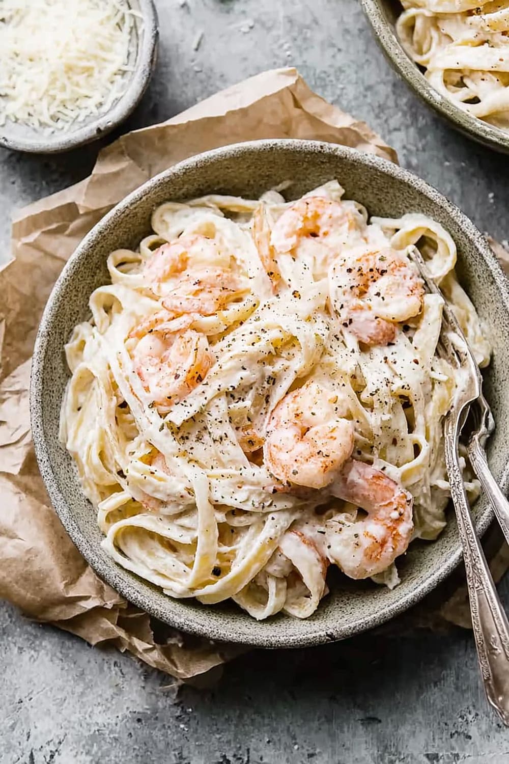 Shrimp Alfredo (5 Ingredients!)