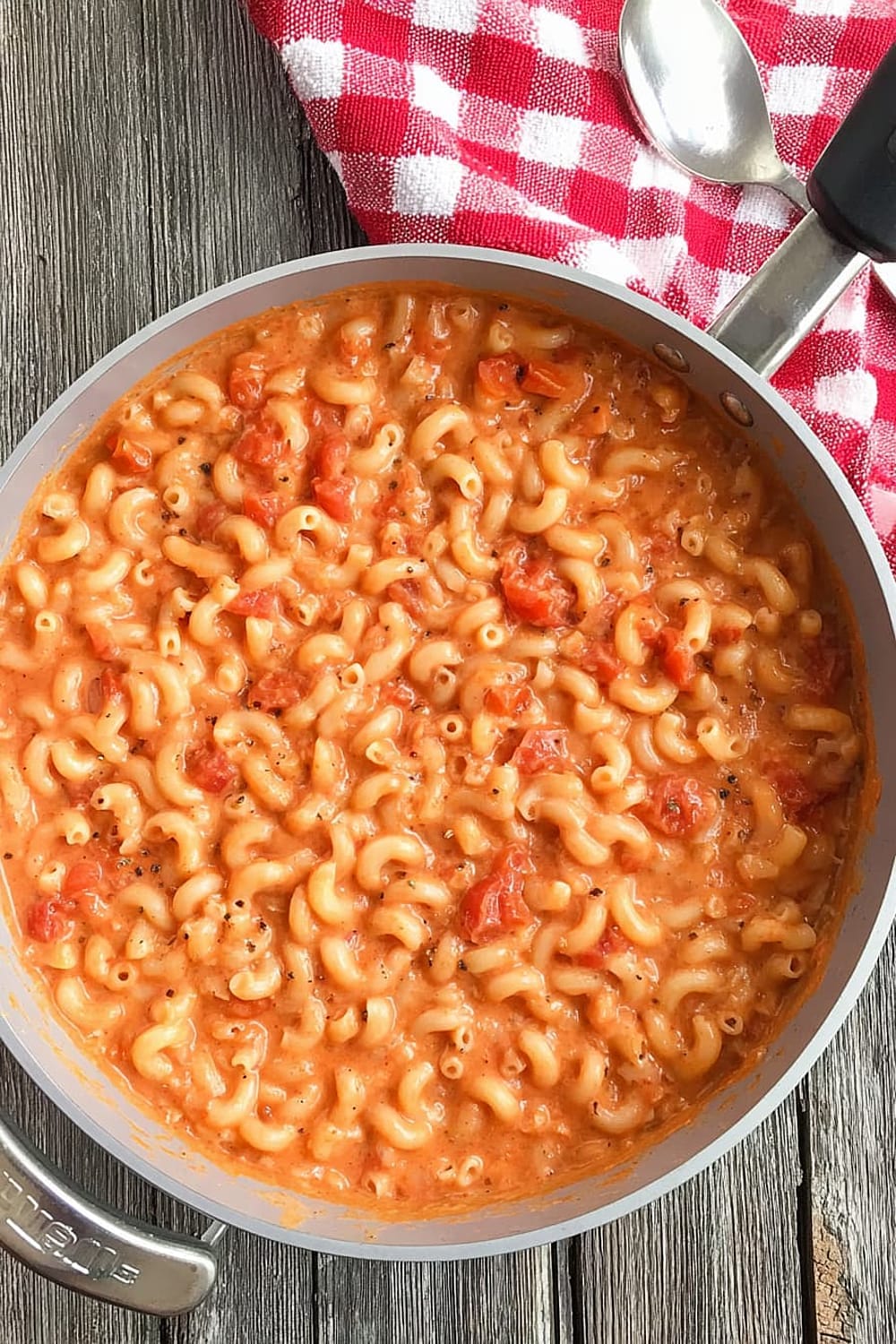 Creamy Tomato Macaroni and Cheese
