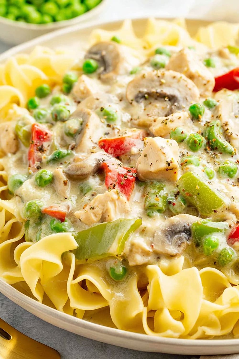 Chicken À la King Over Noodles