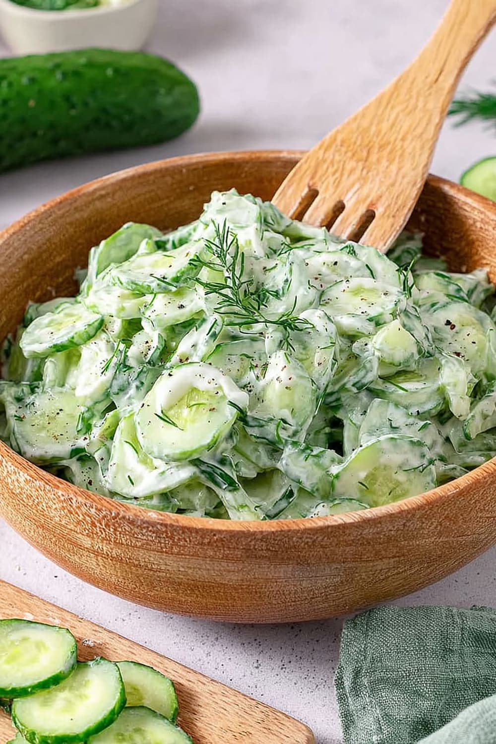 German Cucumber Salad (Gurkensalat)