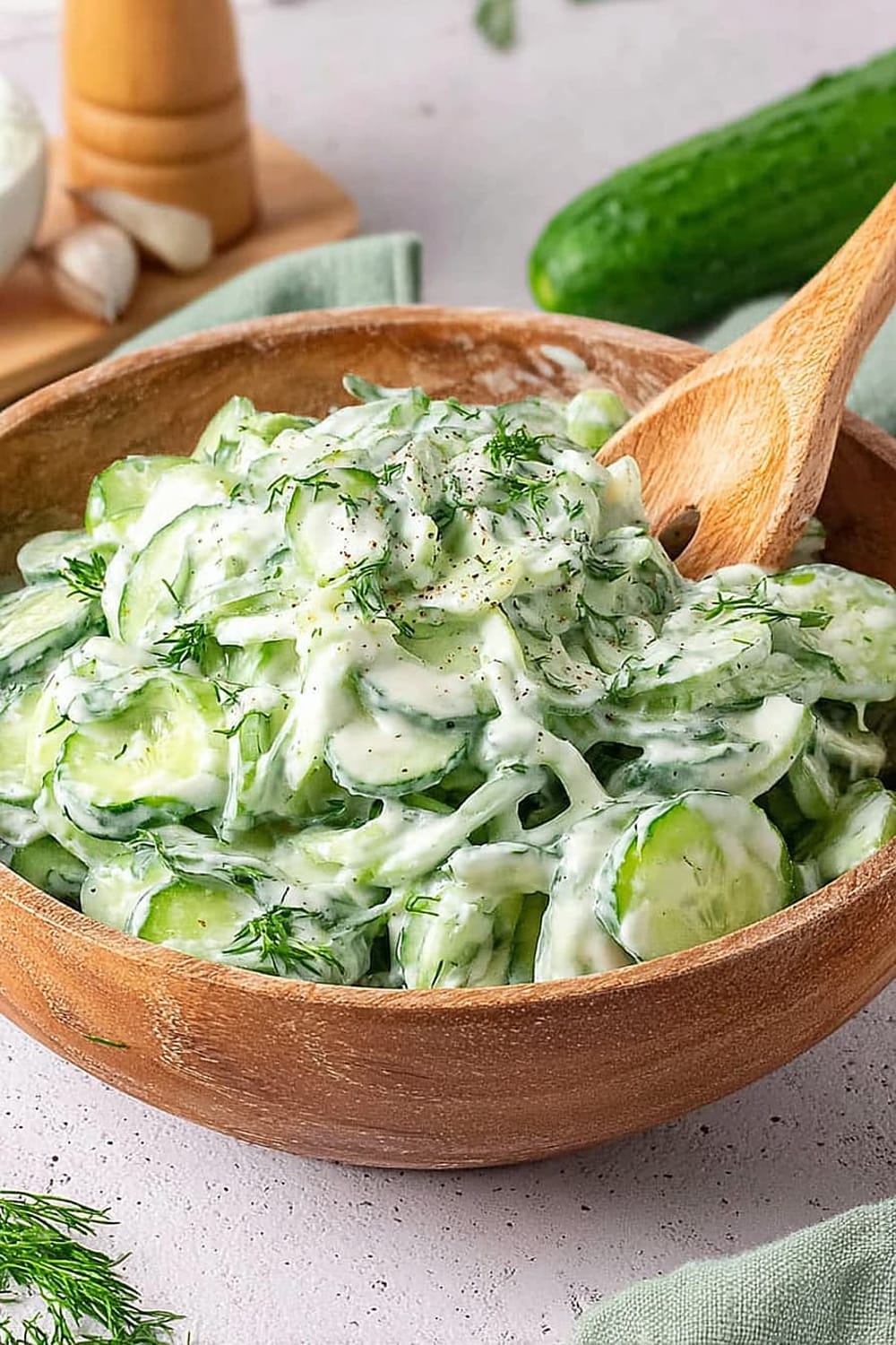 German Cucumber Salad (Gurkensalat)
