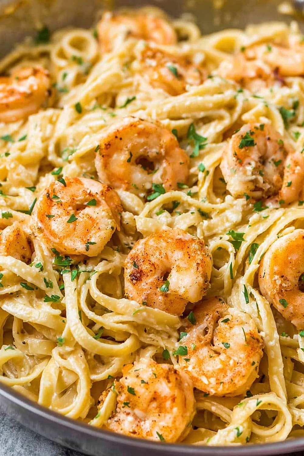 Quick Creamy Garlic Shrimp Pasta