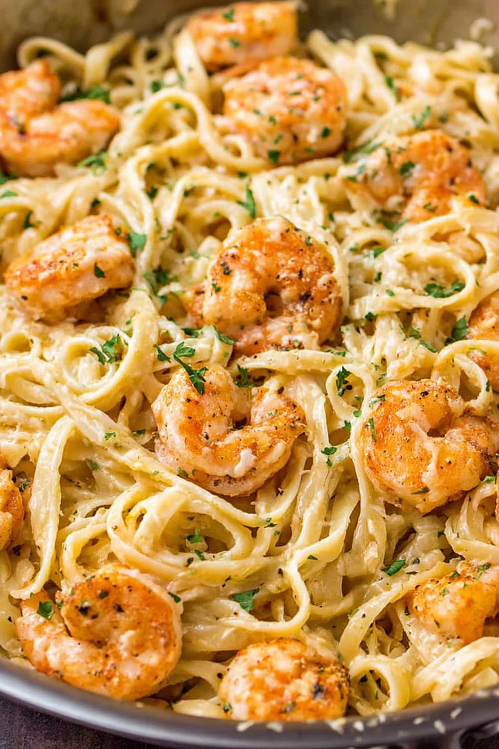 Quick Creamy Garlic Shrimp Pasta