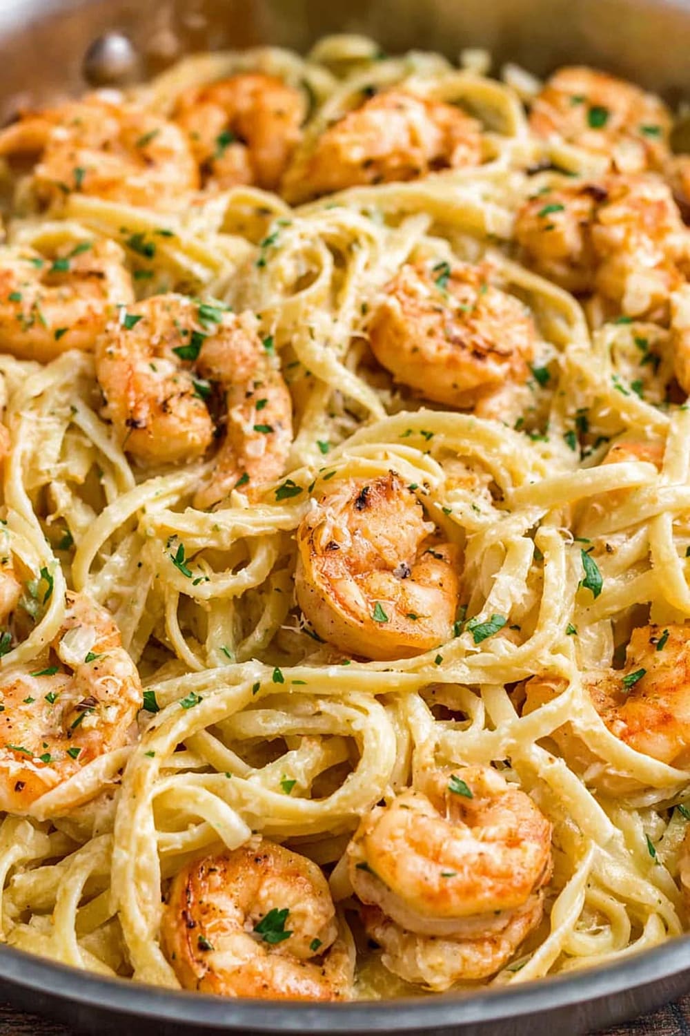 Quick Creamy Garlic Shrimp Pasta