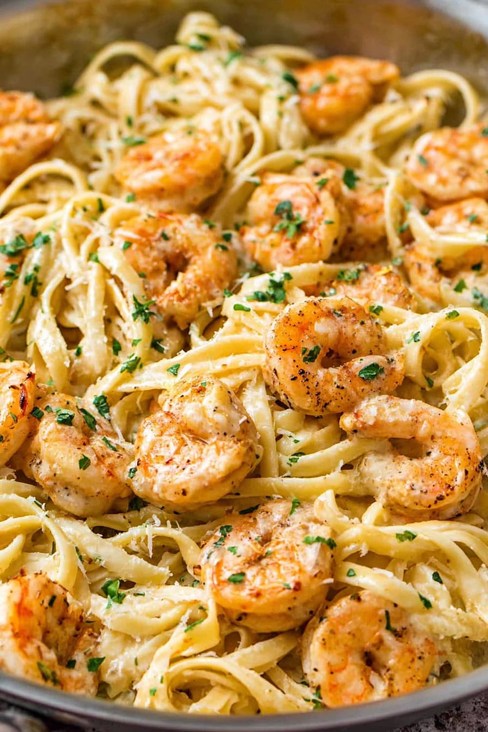 Quick Creamy Garlic Shrimp Pasta