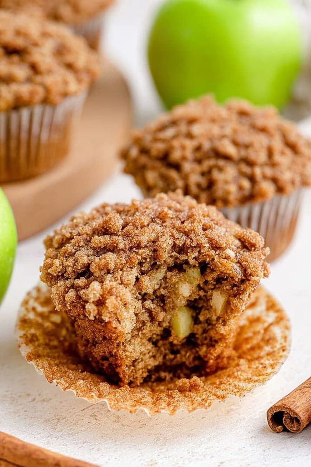 Healthy Cinnamon Apple Muffins