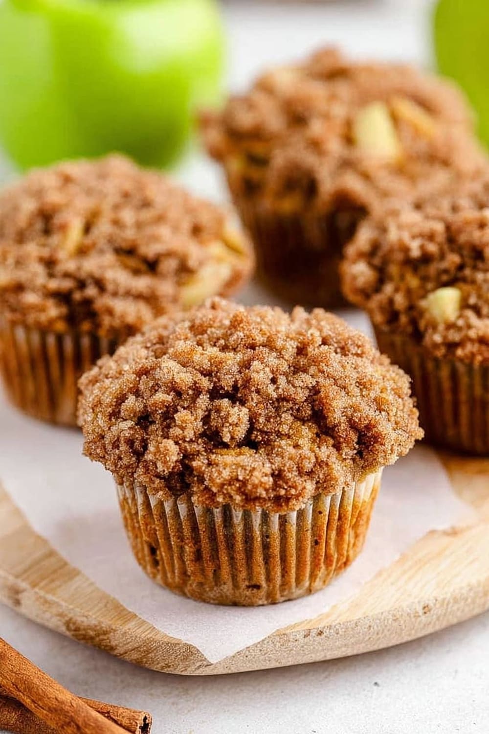 Healthy Cinnamon Apple Muffins