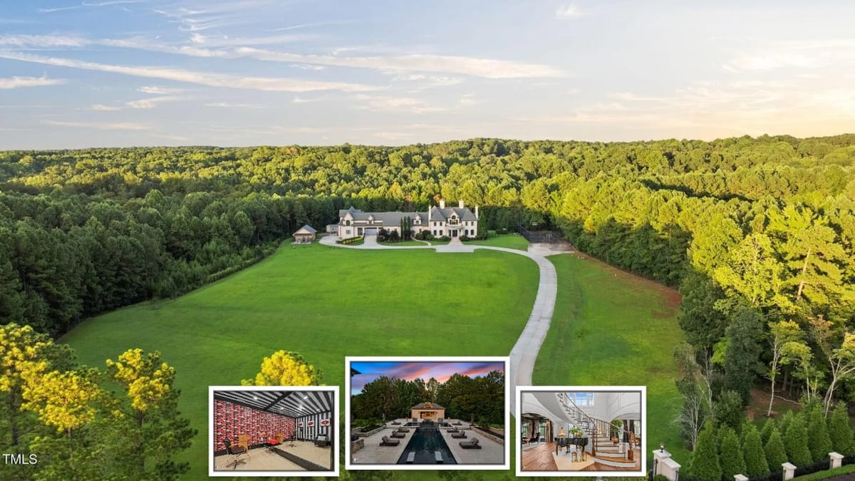 This House Has A Helicopter Pad And A 6-Bay Kennel
