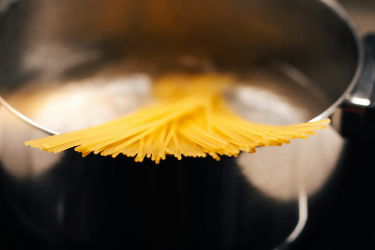 Stop Throwing Out Leftover Pasta Water—Chefs Use It For These Genius Tricks