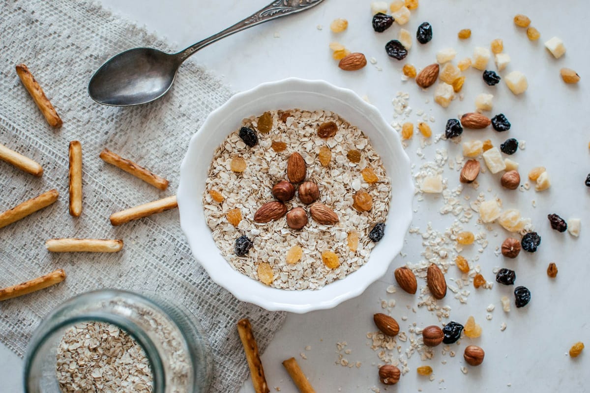 The 1-Ingredient Swap for Creamier Oatmeal (You Already Own It)