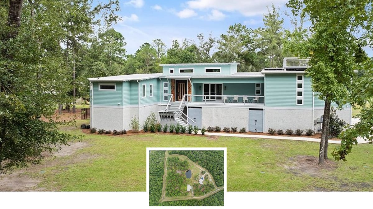 3-Bedroom Single Family Home with 4 Baths and Barn on 99 Acres