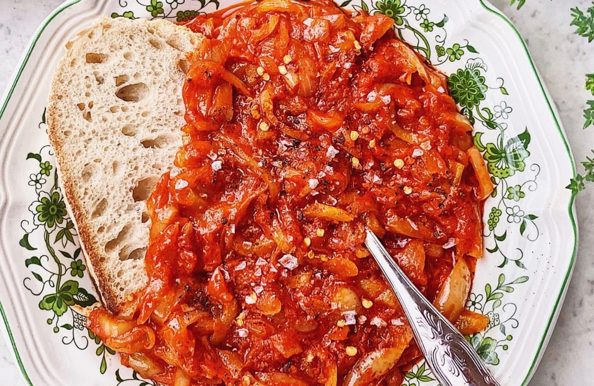 Lecsó (Hungarian Pepper Stew)