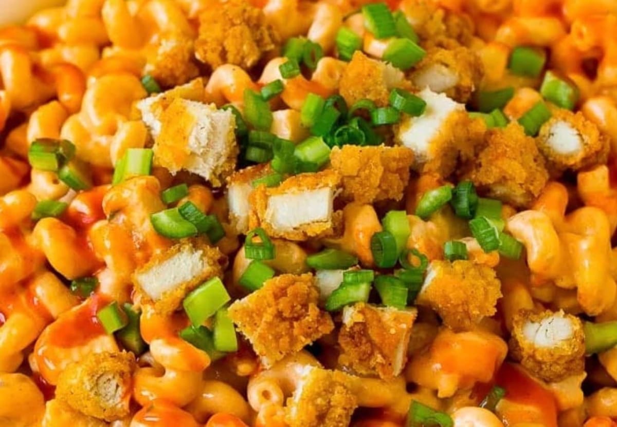 Buffalo Chicken Mac ‘n’ Cheese