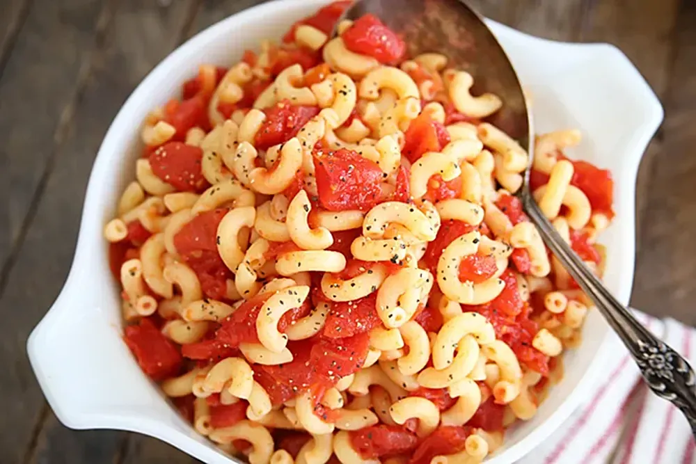 Old-School Macaroni and Tomatoes