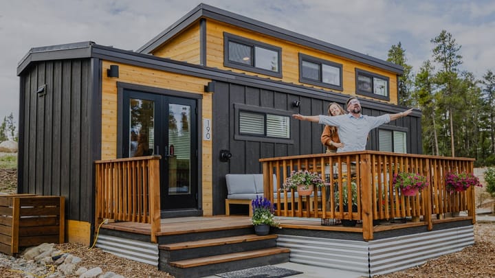 This 11.5×33 Tiny House Feels Huge — Downstairs Bedroom Done Right