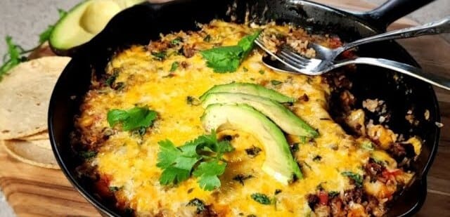 Cheesy Ground Beef and Rice Skillet