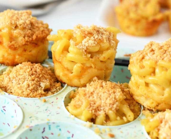 Mac & Cheese Muffins