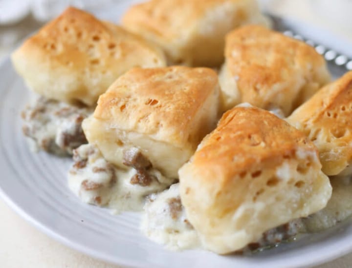 Biscuits and Gravy Casserole