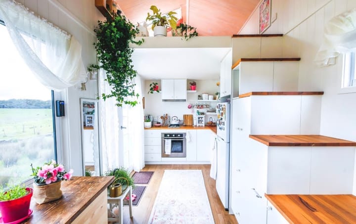This Woman Built A Tiny House With A Walk-In Wardrobe